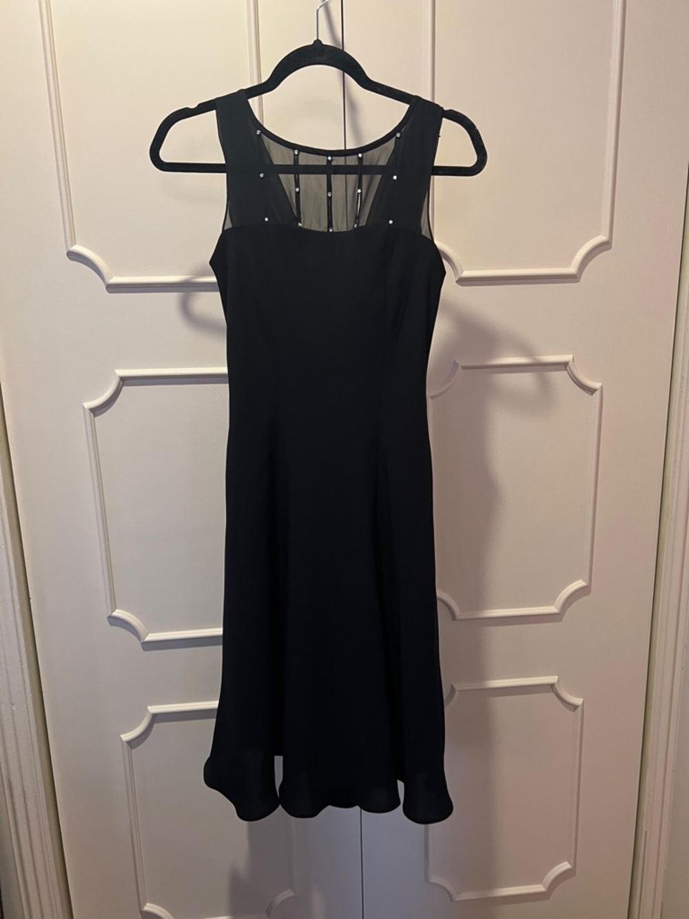 Jones Wear Black Sleeveless Mesh Yoke Midi Dress